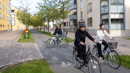 Personer som cyklar