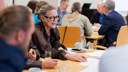 Deltagare diskuterar lösningar för att nå transportmålet. 
