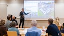 Mattias Goldmann som föreläser på konferensen. 