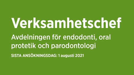 En grön platta med vit text som lyder "Verksamehtschef - avdelningen för endonti, oral proteik och parodontologi"