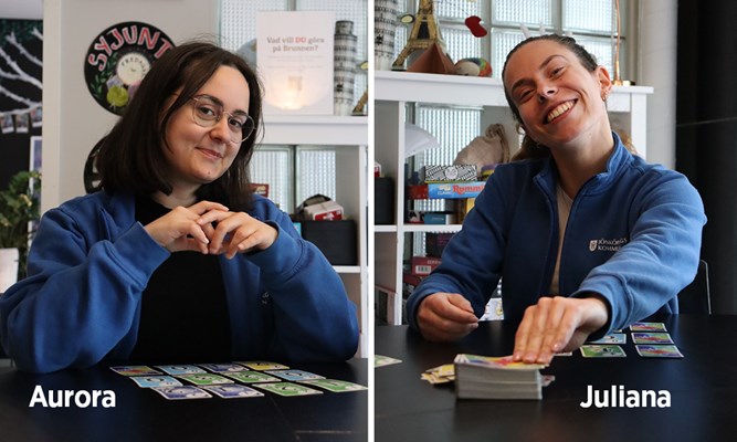 Aurora och Juliana ler och tittar in i kameran