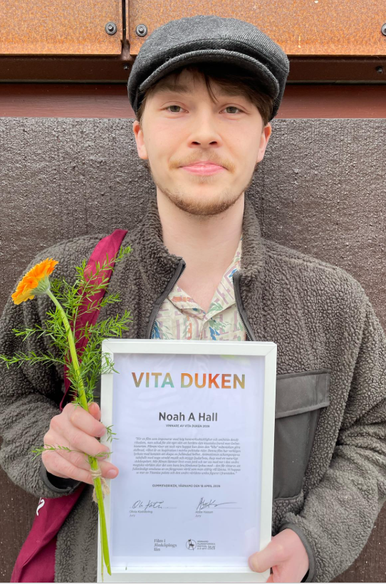 bild på Noah A Hall.